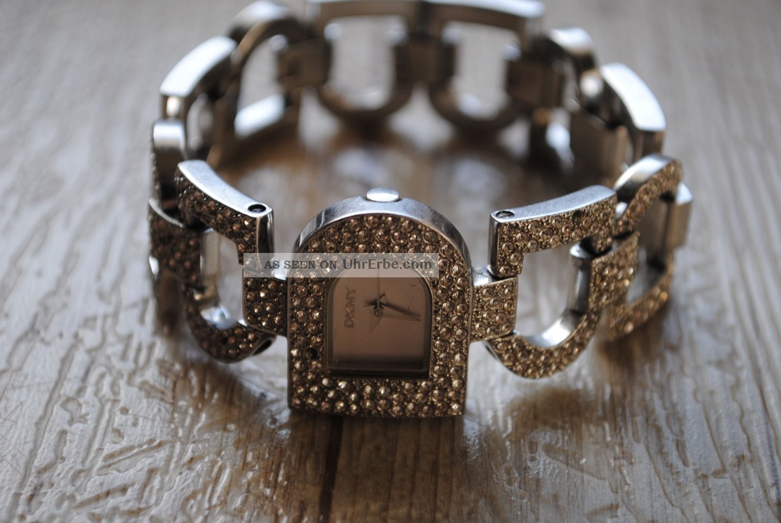 Dnky Svarofski Damenuhr Armbanduhren Bild