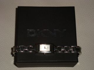 Dkny - Silberne Designer Uhr - Kaum Getragen - Mit - Verpackung Bild