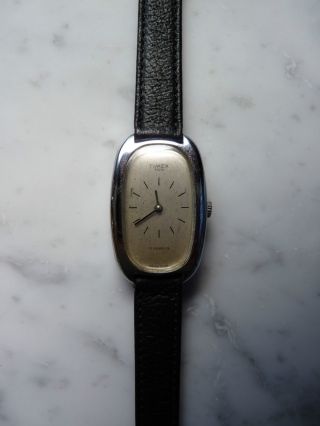 Timex 100 Damenuhr Chrom Boden Edelstahl 17 Jewels Läuft Kal As/st 1940/41 Bild