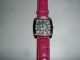 Avon Damen Armband Uhr Quarz Kunstleder Schick Sportlich Elegant Pink Strass Armbanduhren Bild 1