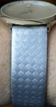 Schöne Schlichte Damenuhr In Silbergrau,  Hellgrau,  Armband Hat Schöne Struktur Armbanduhren Bild 2