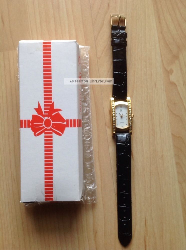 Eine Schöne Und Elegante Damenuhr Quarzuhr Mit Schwarzem Armband Armbanduhren Bild