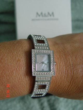 M & M Damen Luxus Armbanduhr Uhr Zirkonia Bild
