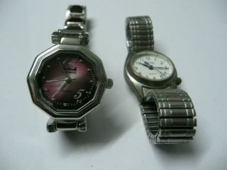 2 Silberne Damen Armband - Uhren Bild