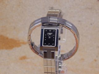 Tissot Quarz T04.  1.  165.  51 Damen - Armbanduhr W127 Mit Schmuckarmband Bild