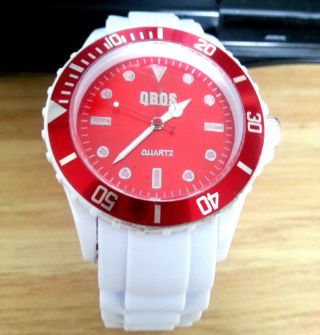 Qbus,  Quartz,  Armbanduhr,  Kunststoff,  Weiß/rot, Bild