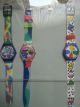 Swatch Sammlung 9 Uhren Ungetragen Plus Swatch Vitrine Armbanduhren Bild 2