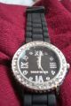 Armbanduhr Damen Uhr Schwarz Mit Glitzersteinen Wie Armbanduhren Bild 2