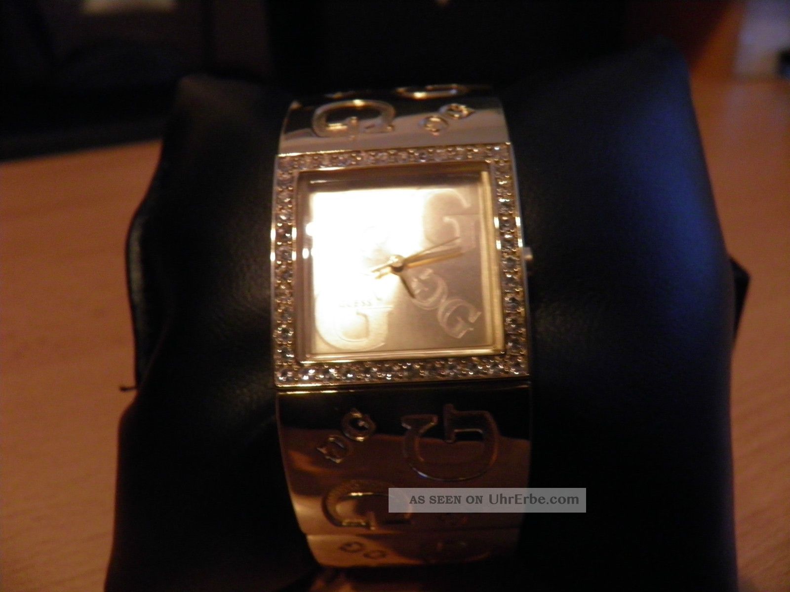 Guess Damenuhr Gold Armbanduhren Bild