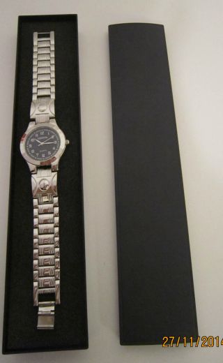 Silberne Geneva Armbanduhr,  21 Cm Umfang Bild