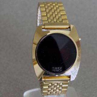 Vintage Timex - Ssq Led Watch.  Goldfarbes Vergoldetes Gehäuse/band Bild