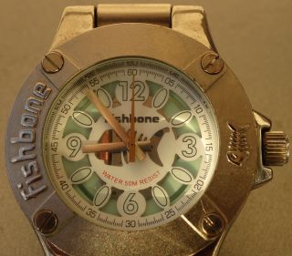 Uhr Fishbone Armband Grünwasserdicht 50 M. ,  Clock Fishbone Water 50 M.  Resis Bild