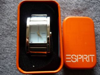 Sehr Schöne Hübsche Uhr Der Marke Esprit Bild
