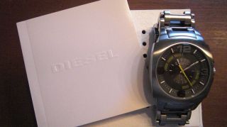 Diesel,  Coole Silberne Herren Uhr,  Modell D21146,  Der Hingucker,  Wie Bild