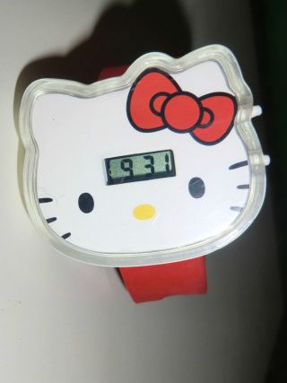Hello Kitty ♥ Armbanduhr ♥ Rotes Armband ♥ Digitale Anzeige ♥ Mädchen ♥ Bild