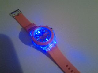 Armband Uhr Silikon Farbwechselspiel Bild