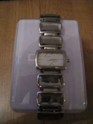 WunderschÖne Damen Uhr Armband Von Dkny Edelstein Silber Neuwertig Bild