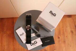 Dolce & Gabbana (d&g) Dw0174 Damen Uhr Mit Schwarzem Lederband Und Steinen Top Bild