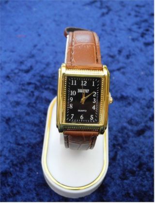 Sehr Schöne Damen Uhr - Leder Optik Uhrband Braun - Mit Dornschließe - X - Mas Bild