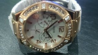 Guess Damen Uhr Weiß Rose Gold Strass Edelstahl Armbanduhr W0290l2 Bild
