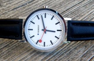 Mondaine Swiss Armbanduhr,  Bahnhof Uhr,  Herrenuhr,  Swiss Watch Bild