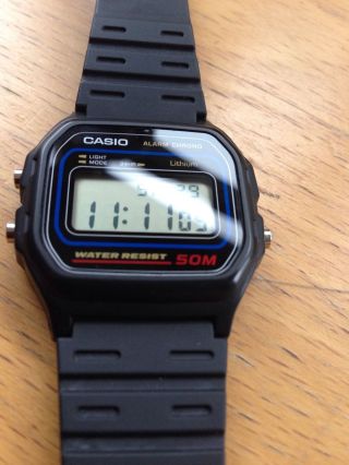Casio W 59 Digital Armbanduhr - Bild