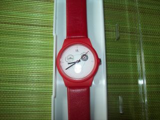 Vw Käfer Uhr - Sammlerstück Von Mondaine (swiss Made) Rot Leder Und Bild