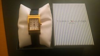 Tommy Hilfiger,  Uhr,  Damenuhr,  Lederarmband,  Gold,  2 Uhren In 1 Bild