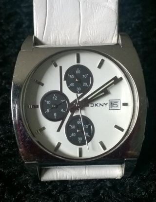 Dkny Leder Armbanduhr Für Damen Weiss Silber Bild