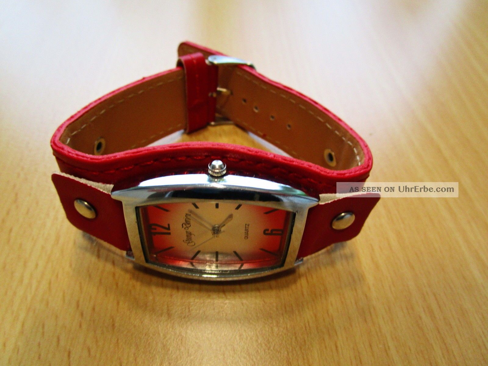 Damen - Armbanduhr Von George Dorian