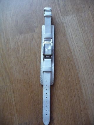 Guess Damen Uhr Silber Weiß Lederarmband Bild
