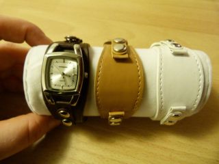 Schöne Armbanduhr Von Manguun Mit 2 Wechselarmbändern,  Braun,  Weiß,  Hellbraun Bild