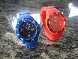 2x Ice Watch Sili - Forever Small Blau,  Rot,  Neue Batterie,  Top - Bild