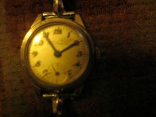 Iwc Originale Damen Uhr Richtiges Geschenk Fuer Ihre Liebste Bild