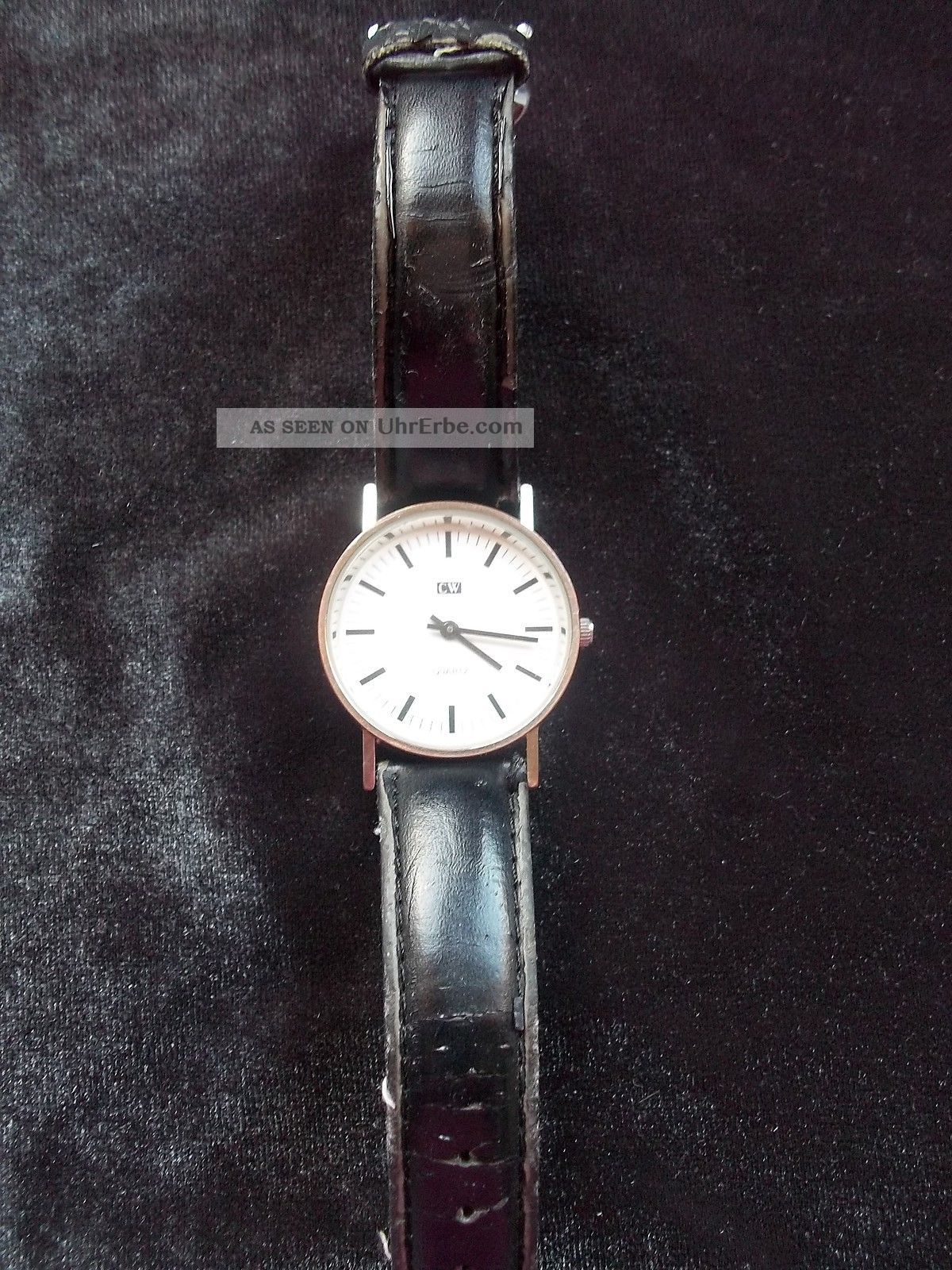 Schöne,  Klare Armbanduhr - Modell Hauptbahnhof Von Cw Armbanduhren Bild