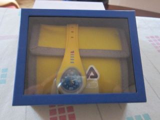 Fila Armbanduhr Uhr In Gelb Mit Portemonaie / Geldbörse Unisex Weihnachten Bild