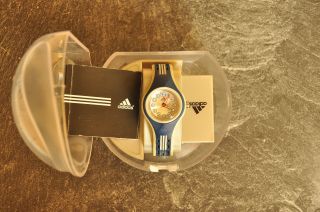 Armbanduhr Adidas Sportuhr Uhr Klassisch Blau Batterie Läuft 100 Genau Ovp Bild
