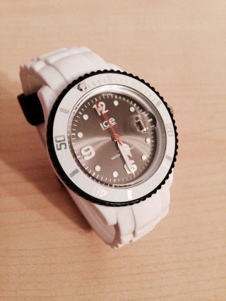 Ice Watch Big Uhr Armbanduhr Retro Quartz Oldschool Weiß Unisex Bild