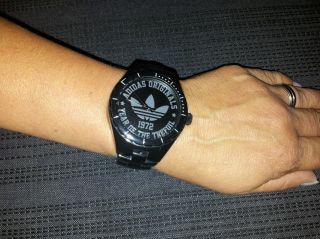 Adidas Armbanduhr Bild
