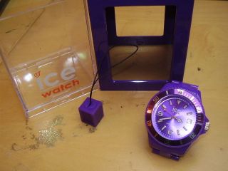 Ice - Watch Purple Small Sd.  Pe.  S.  P.  12 // Uhr // Lila// Kollektion 2012 // Top Bild