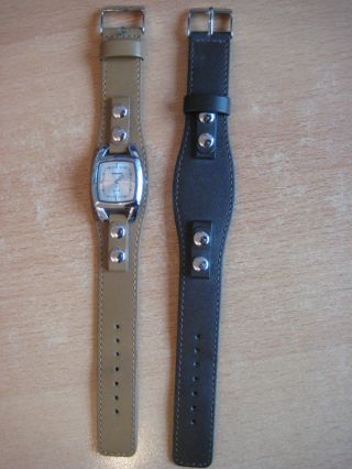Manguun Uhr,  Armbanduhr,  Zweites Band Ungetragen Bild