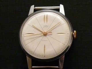 Armbanduhren Wristwatches Zaria (zarja) Made In Ussr Bild
