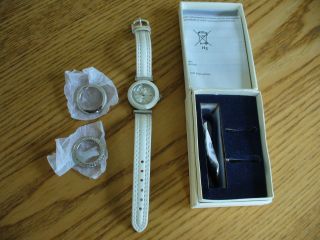 Yves Rocher Armbanduhr,  Wechseloptik,  Quartz,  Mit Batterie,  Lederarmband,  Weiß Bild