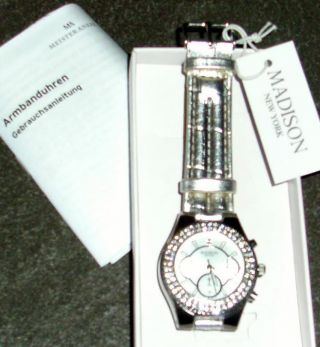 Luxus Damen Uhr Madison Silber Im Kroko Stil 90 Ziersteine 1 Echter Diamant Ovp Bild