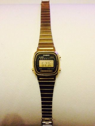 Casio Retrouhr Bild