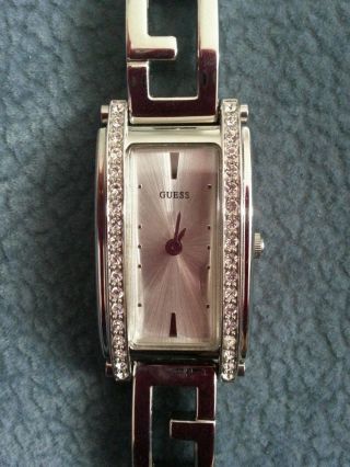 Guess Damen Uhr Silber Mit 36 Steinchen 1 X Getragen Bild