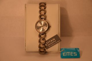 Emes 21/5006 Damen - Armbanduhr Uhr Titan Neuwertig/ungetragen Eta 902.  105 Swiss Bild