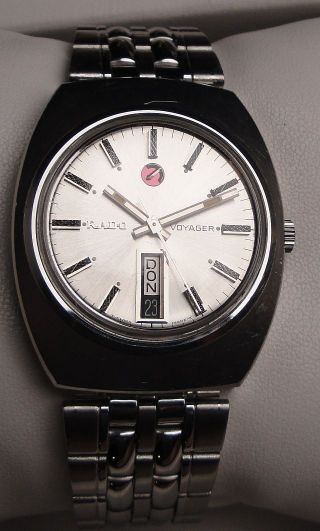 Vintage Armbanduhr Automatic Rado Voyager In Edelstahl – Day Date Bild