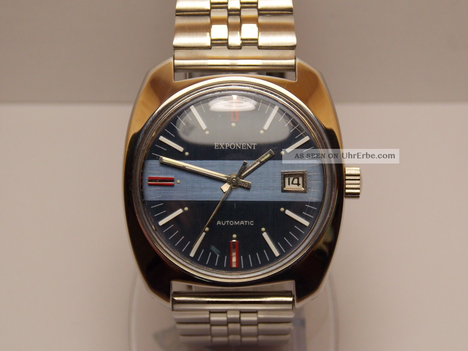 Montre Vintage TV LORSA Modèle P76 - Montre Rétro Style Télévision