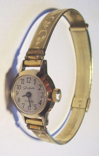 Schöne Glashütte Damen Armbanduhr 17 Rubis Made In Gdr Mit Handaufzug Bild